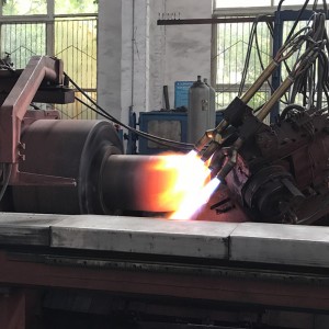 China Gold Supplier for China High Pressure CNG/ Fire Fluid Extinguisher Cylinder Bottom End Hot Heat Spinning Forming Machine
