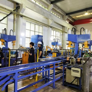 Reliable Supplier China Different Sizes Automatic LPG Cylinders Making Machine LPG Gas Cylinders Production Line