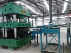 Decoiler Machine, Straightening and Blanking Machine for LPG Gas Cylinder